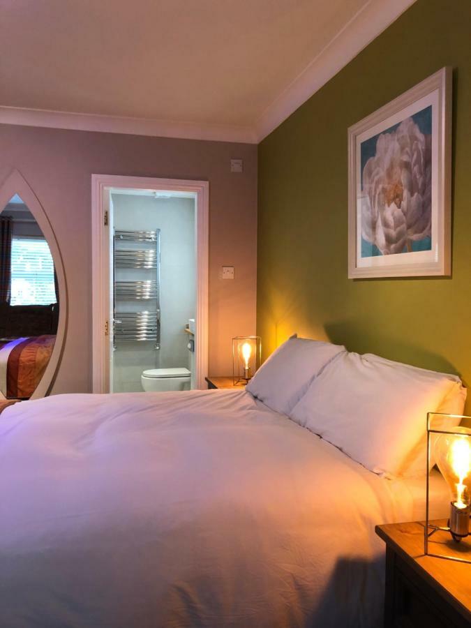 Amber Heights Bed & Breakfast Голуей Екстериор снимка